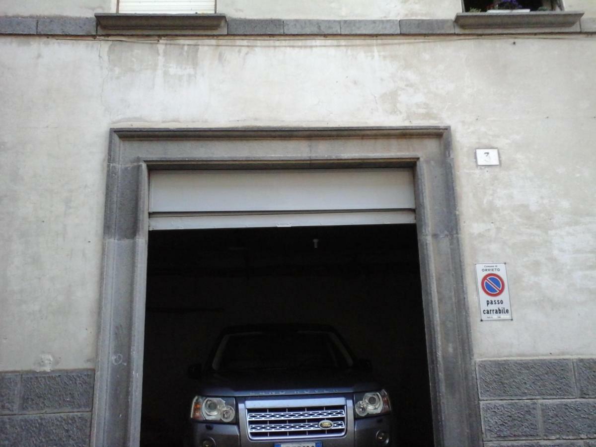 Appartamento Piazza Buzi Orvieto Exterior foto